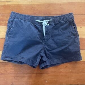 Vuori rip stop shorts in gray | large